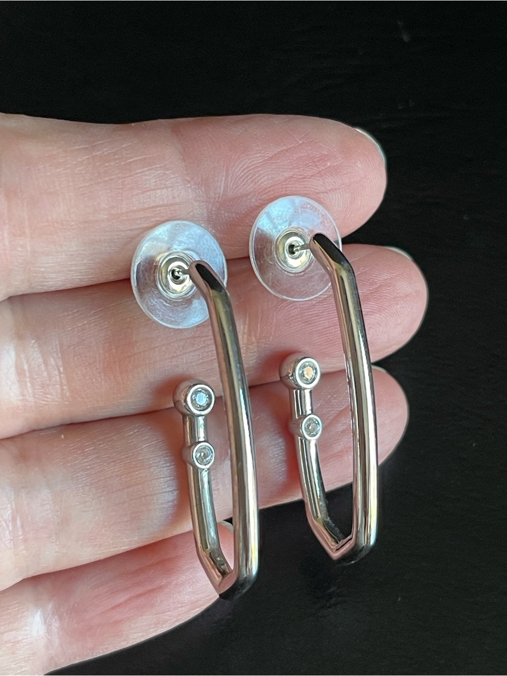 Kendra Scott Silver Geometric Open Hoop Earrings. - Picture 5 of 8